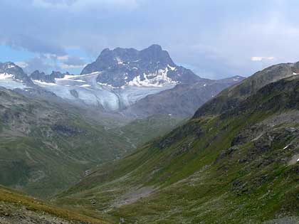 Blick auf den Pitz Kesch